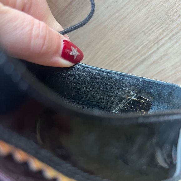 The office of Angela Scott patent leather heeled oxfords size 36 - Picture 11 of 11